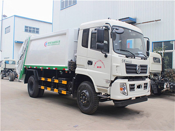 國五東風(fēng)D913或153壓縮式垃圾車