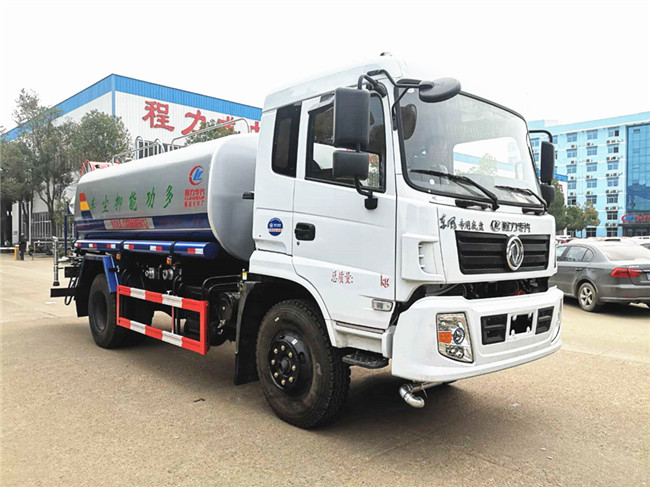 東風12噸多功能抑塵車交車成功