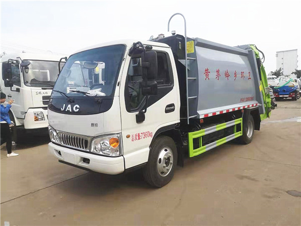 江淮康玲壓縮垃圾車發(fā)云南，湖北程力車輛上戶容易!