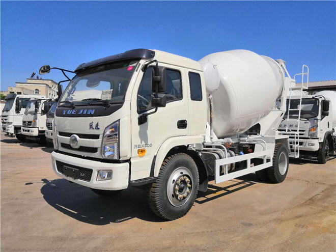 躍進(jìn)混凝土攪拌運(yùn)輸車