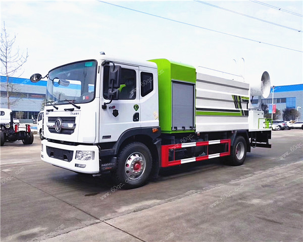 國六多利卡D9抑塵車