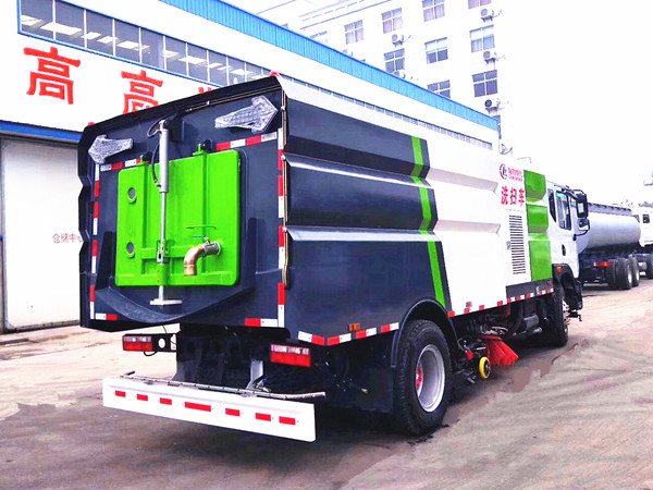 東風多利卡15方洗掃車