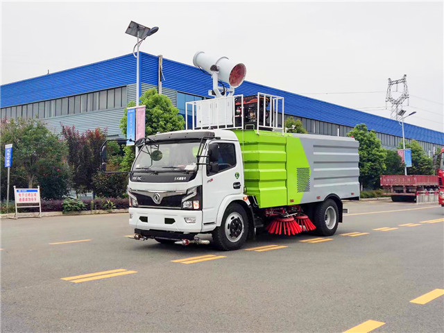 東風(fēng)福瑞卡8方掃路車(chē)