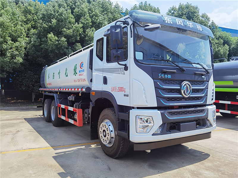 東風(fēng)T5后雙橋灑水車